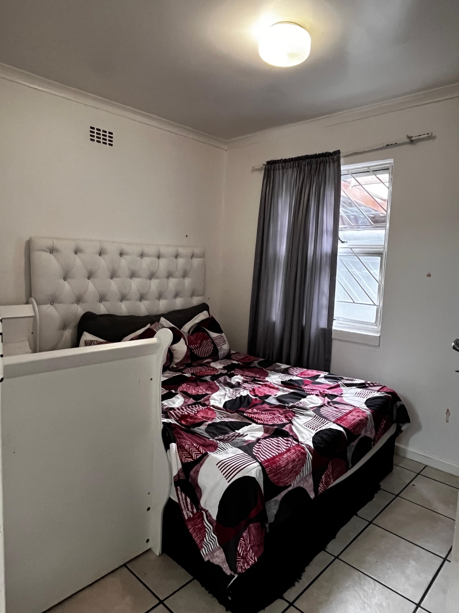 4 Bedroom Property for Sale in Pelican Park Western Cape